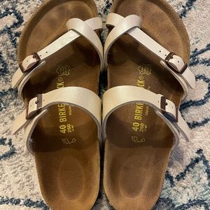 Birkenstock Mayari in Graceful Pearl White
